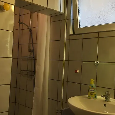 Fuer 3 Personen 63 M² *